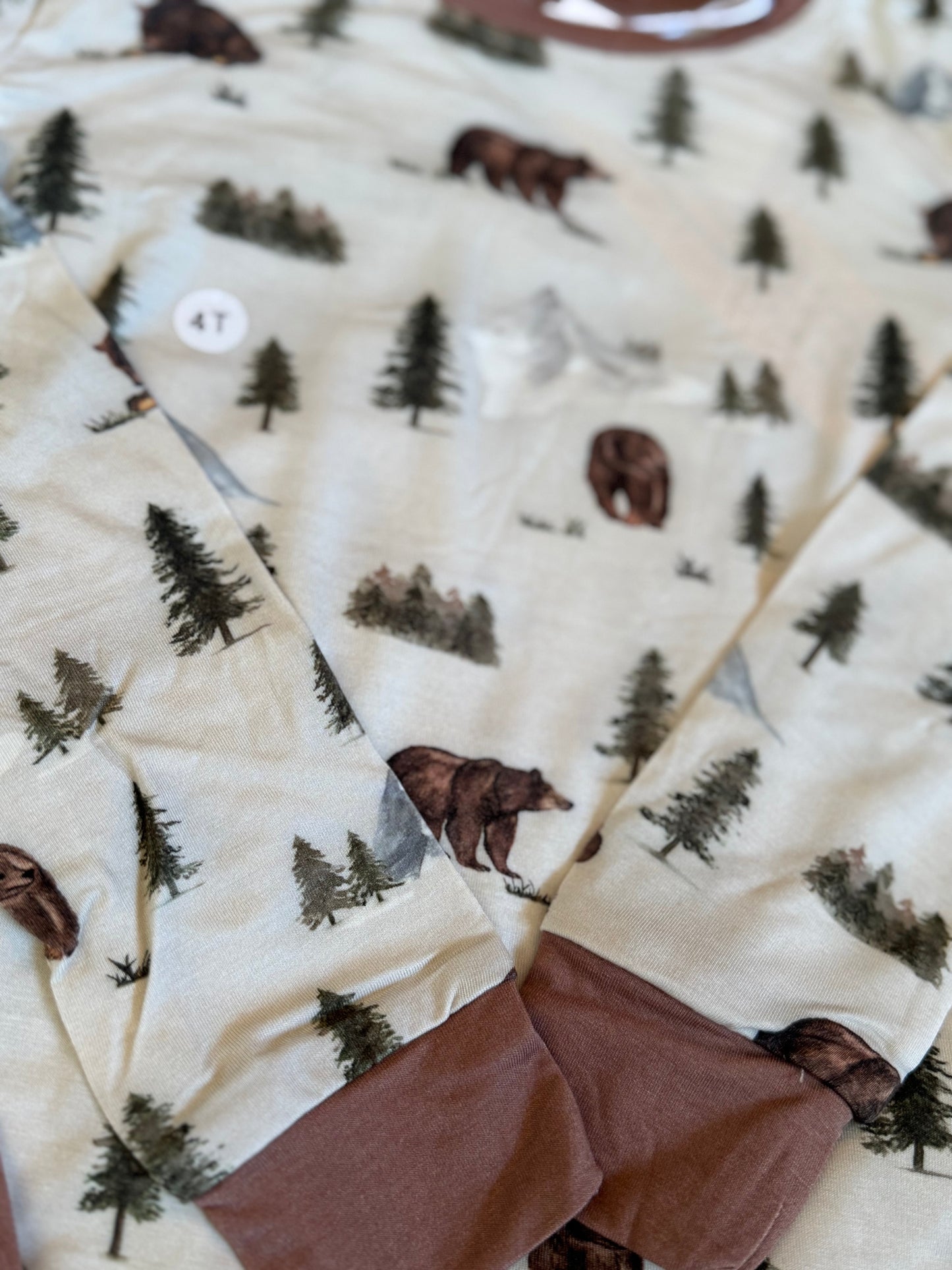 Bear Trail 2 Piece Set