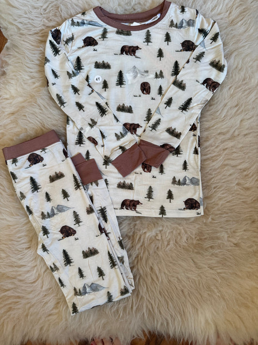 Bear Trail 2 Piece Set